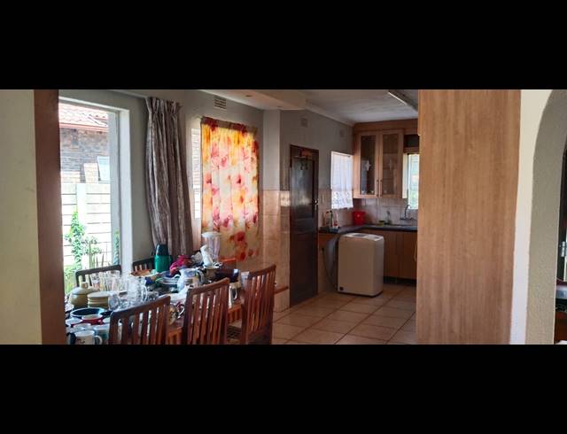 3 BEDROOM HOUSE FOR SALE IN HENLEY ON KLIP